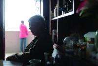 走进宁波失独家庭:女儿去世18年 她房间里所有的陈设仍和生前一样